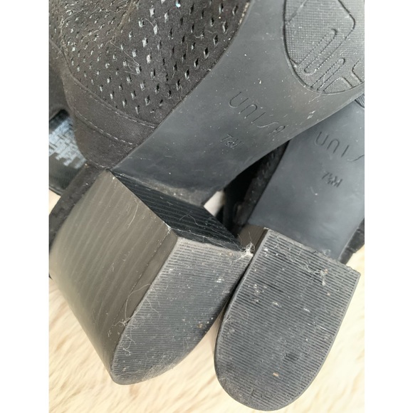 Unisa Black Chunky Heel Open toe buckle size 7.5 - Picture 8 of 12